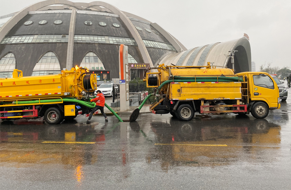271中胜商场管道清淤